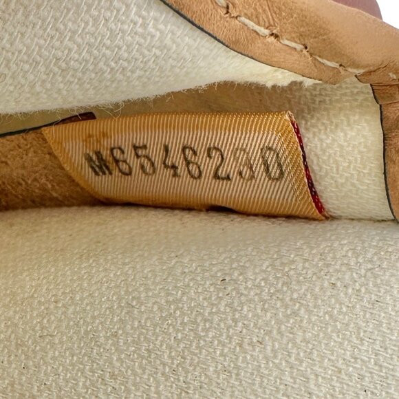 Dooney & Bourke Wristlet Clutch Bag 6x4x1 With Cartoon Print and Leather Trim - Picture 7 of 10